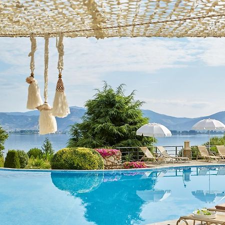 Limneon Resort & Spa Kastoria Exterior photo The pool at the hotel